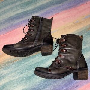 Piikolinos lace up boots women’s size 42